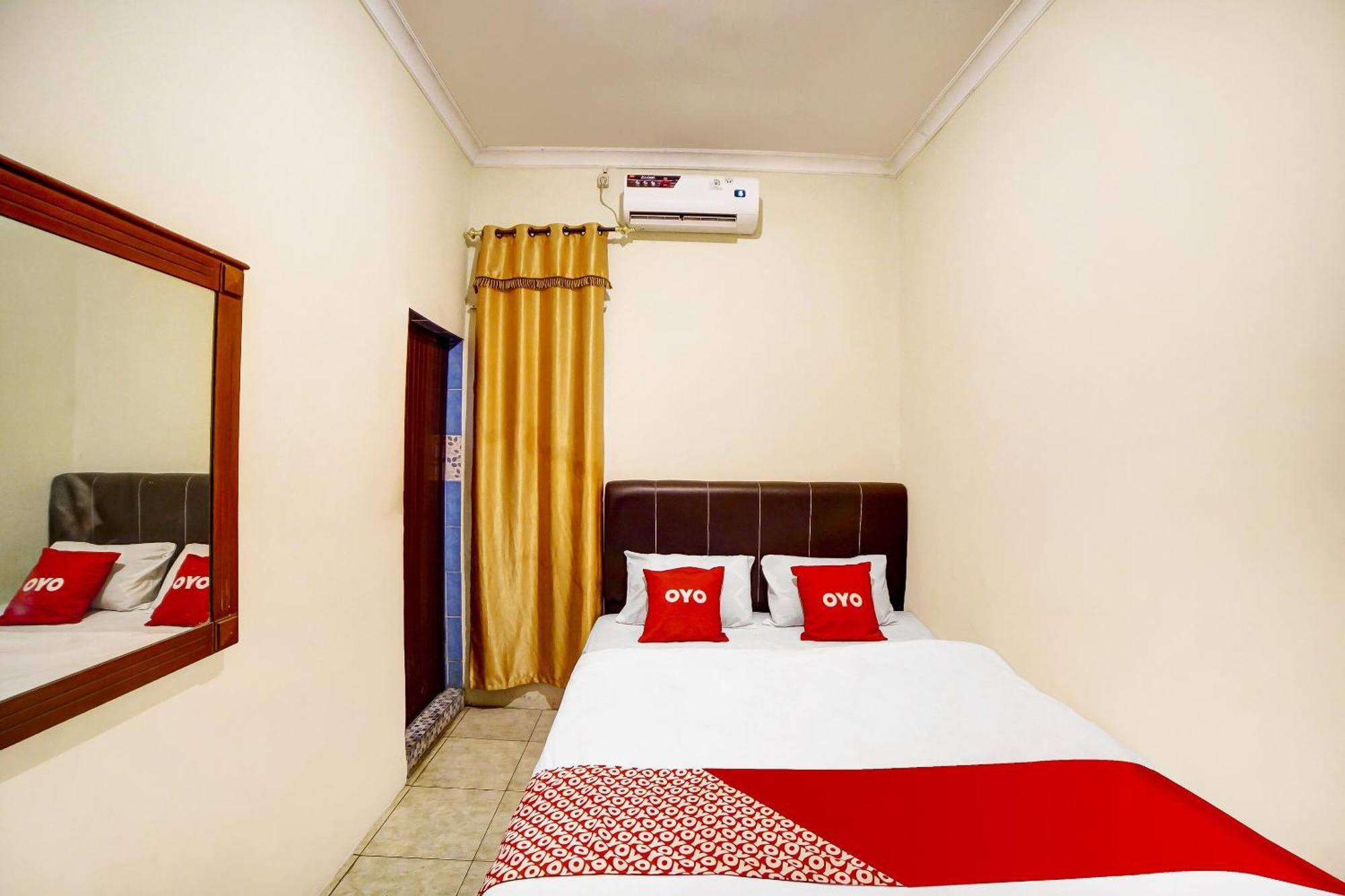 Oyo 91199 Felicia Homestay Medan Bagian luar foto