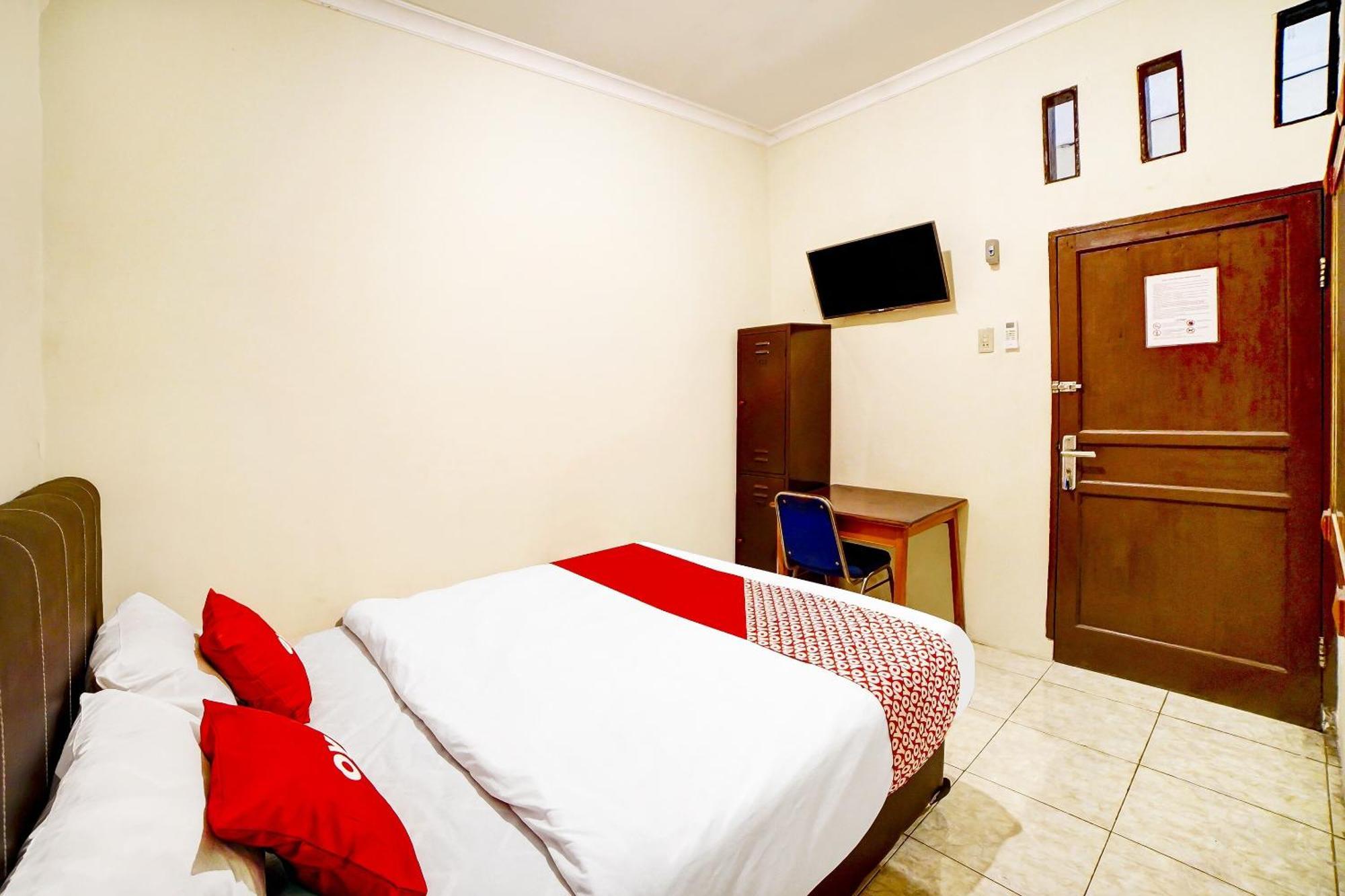 Oyo 91199 Felicia Homestay Medan Bagian luar foto